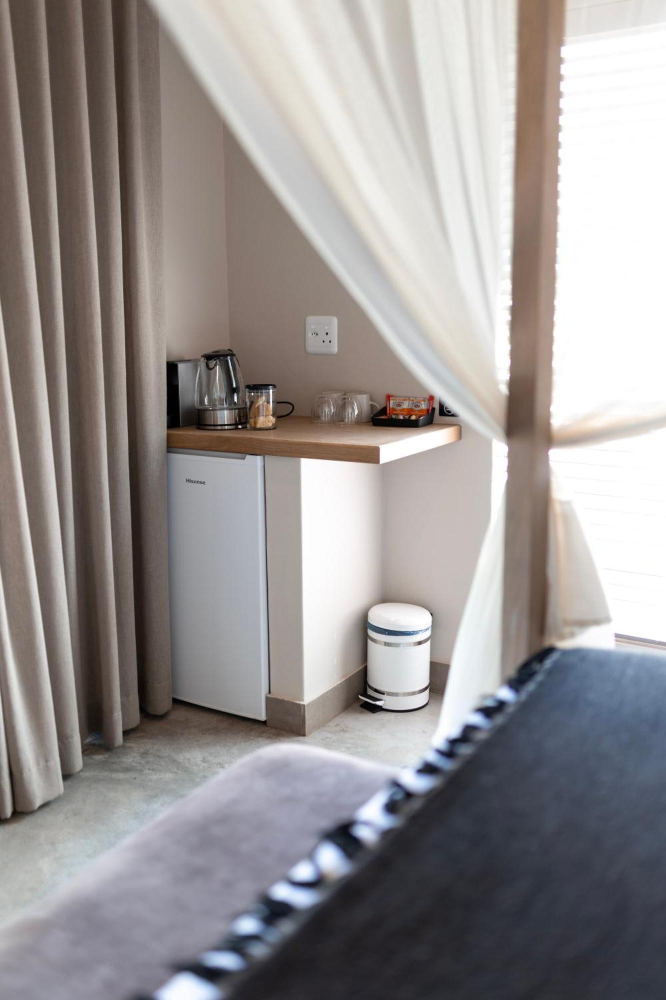 Little Kubu Lodge Hoedspruit Buitenkant foto